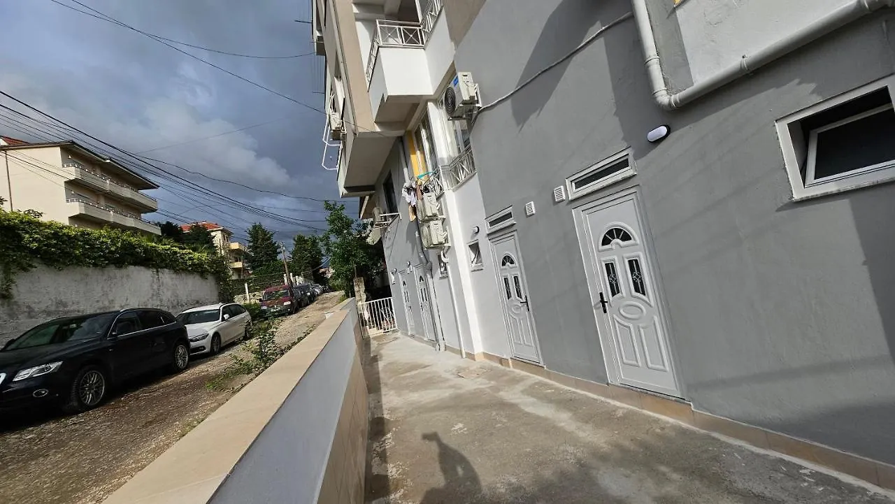 Ulliri Daire Tiran